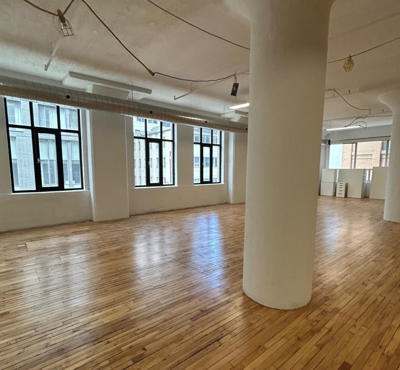 Suite 400