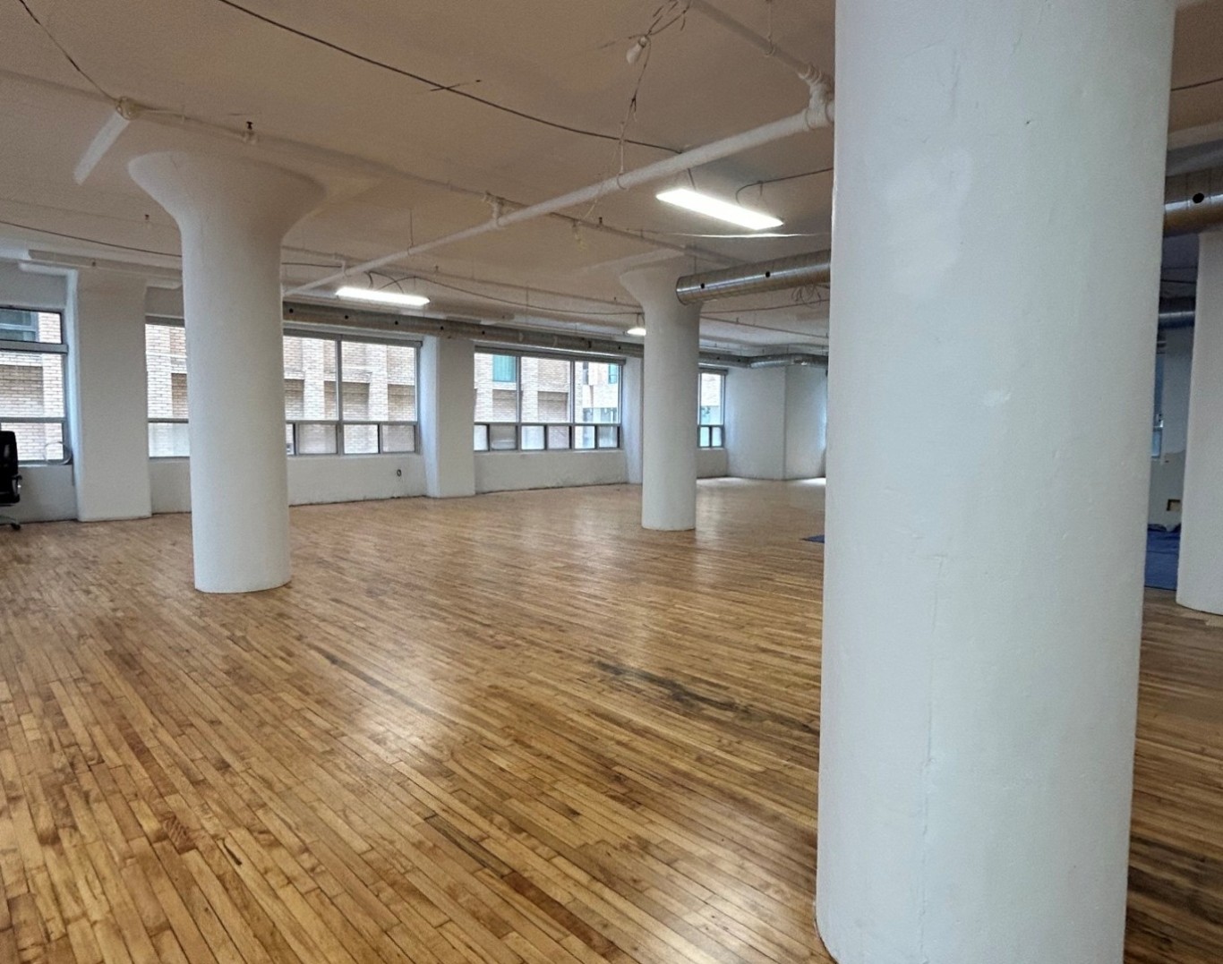 Suite 400