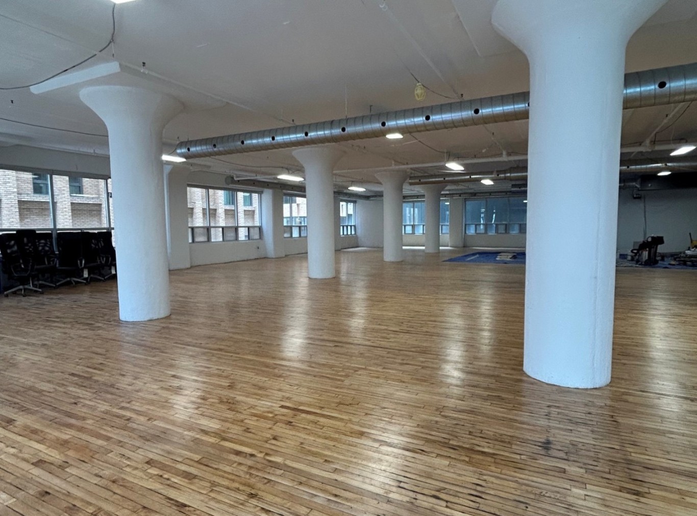 Suite 400